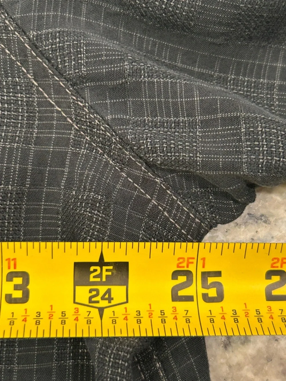 LOT OF 2 Royal Robbins Men’s Short-Sleeve Button-Down Shirts Charcoal Gray XL - Picture 6 of 9